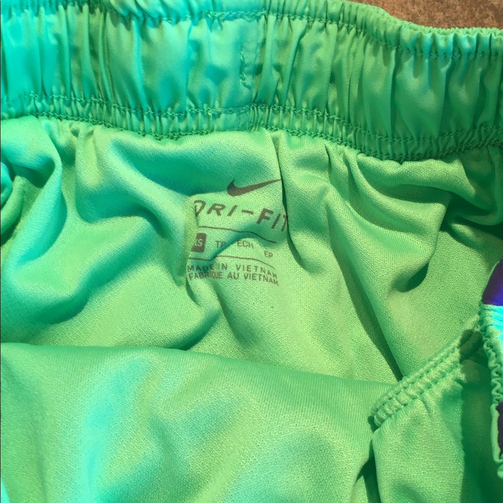 Nike Dri-Fit shorts - Picture 3 of 3